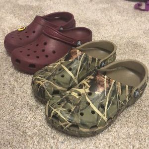 maroon and camo crocs